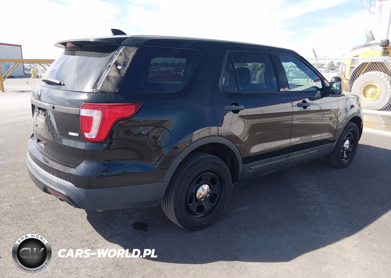 2017 Ford Utility Police Interceptor VIN:1FM5K8AR6HGE14037 - 4