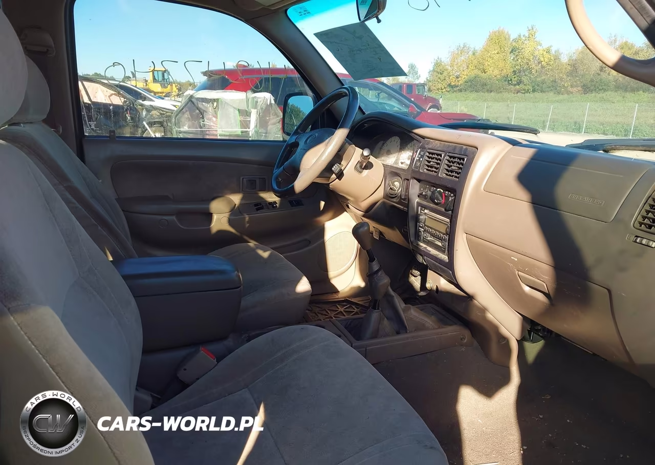 2001 Toyota Tacoma Base V6 VIN:5TEWN72N61Z865277 - 5