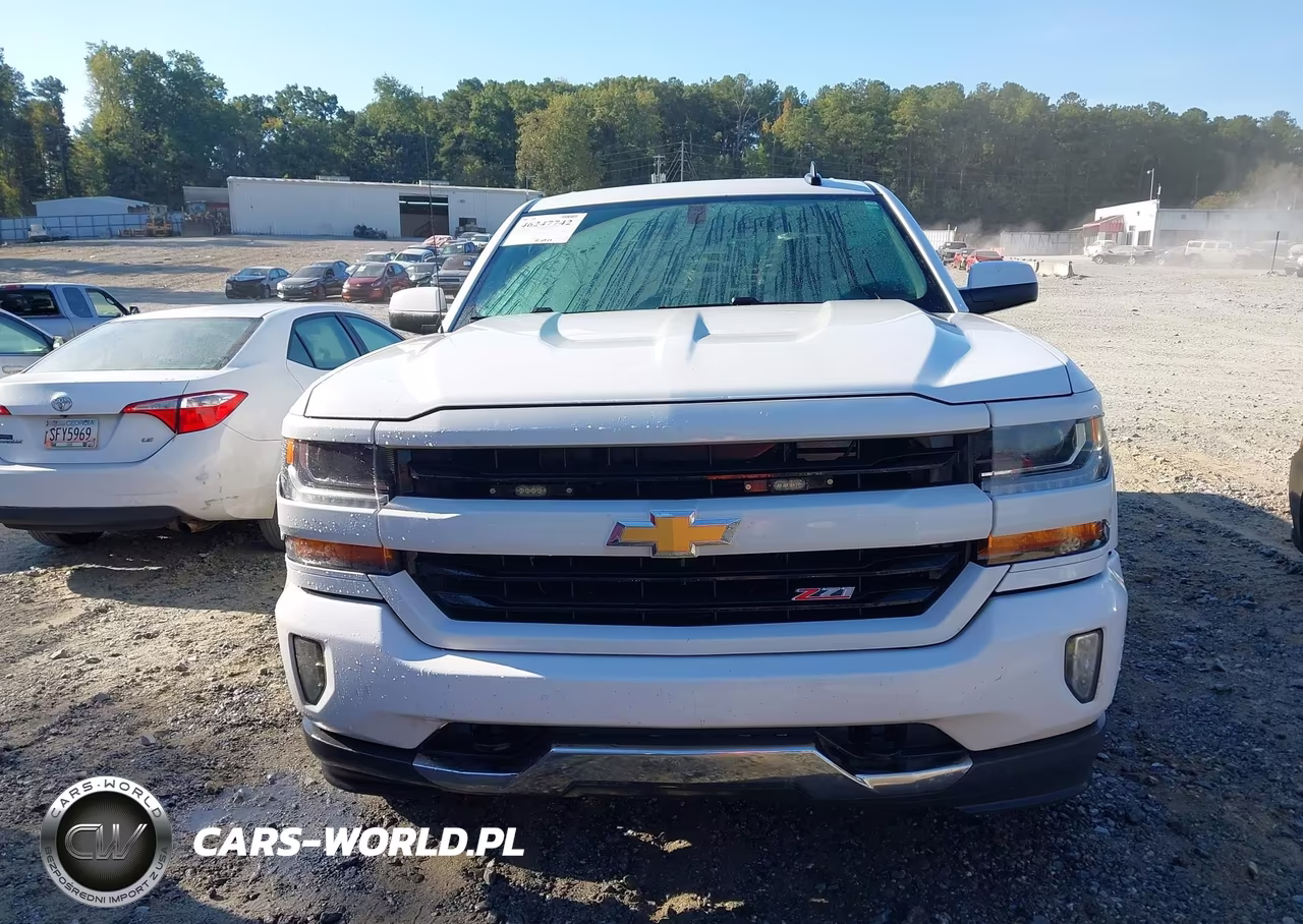 2018 Chevrolet Silverado 1500 2Lt VIN:3GCUKREC8JG325611 - 12