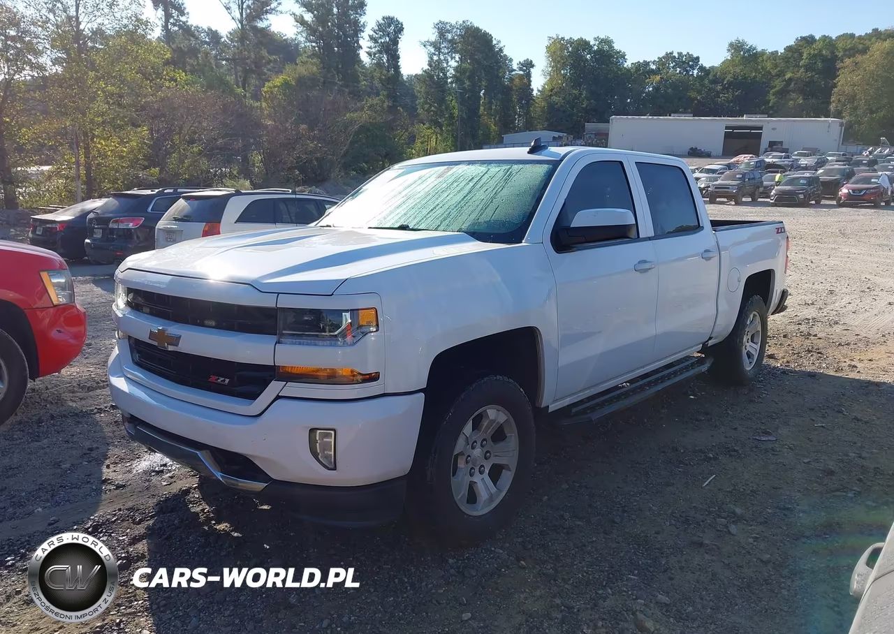2018 Chevrolet Silverado 1500 2Lt VIN:3GCUKREC8JG325611 - 2