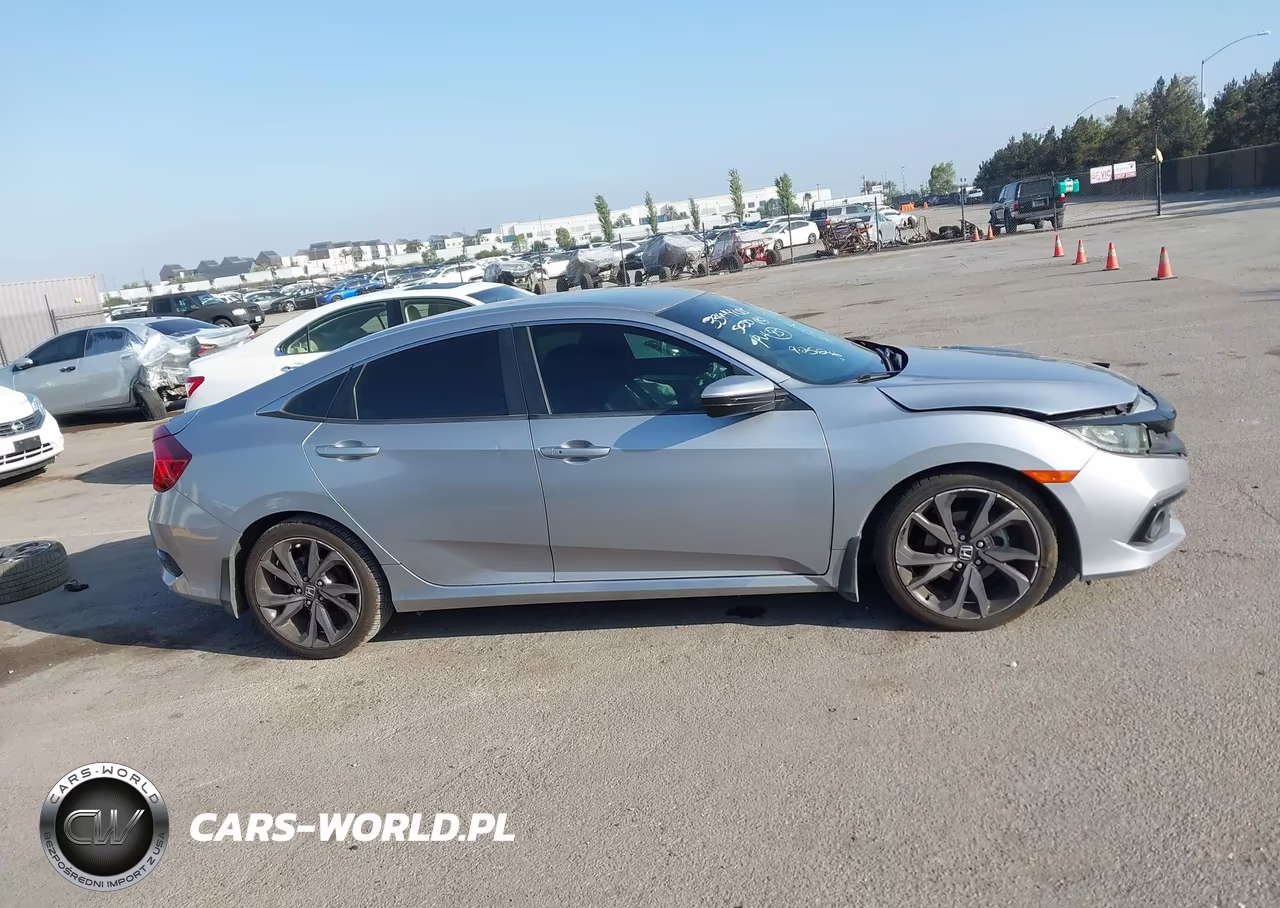2019 Honda Civic Sport VIN:2HGFC2F84KH603463 - 17