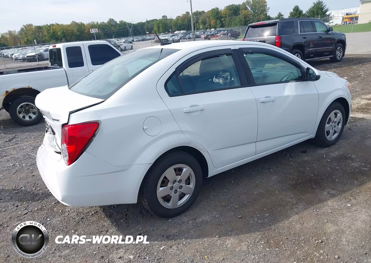 2013 Chevrolet Sonic Ls Auto VIN:1G1JA5SH2D4212990 - 4
