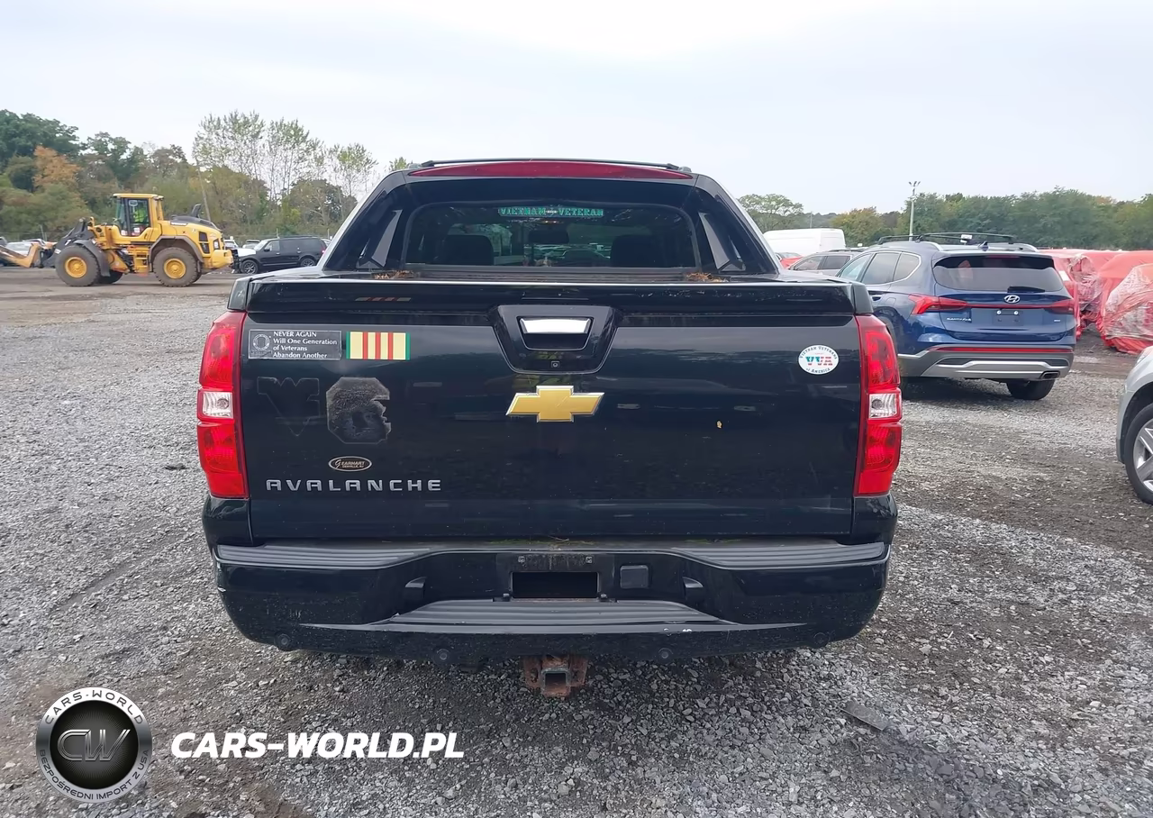 2013 Chevrolet Avalanche Lt VIN:3GNTKFE74DG349526 - 17