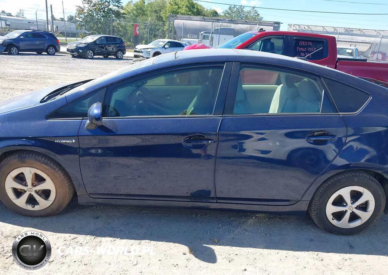 2012 Toyota Prius Three VIN:JTDKN3DU4C1562166 - 14