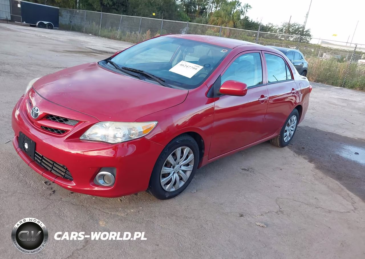 2012 Toyota Corolla Le VIN:2T1BU4EE2CC812421 - 2