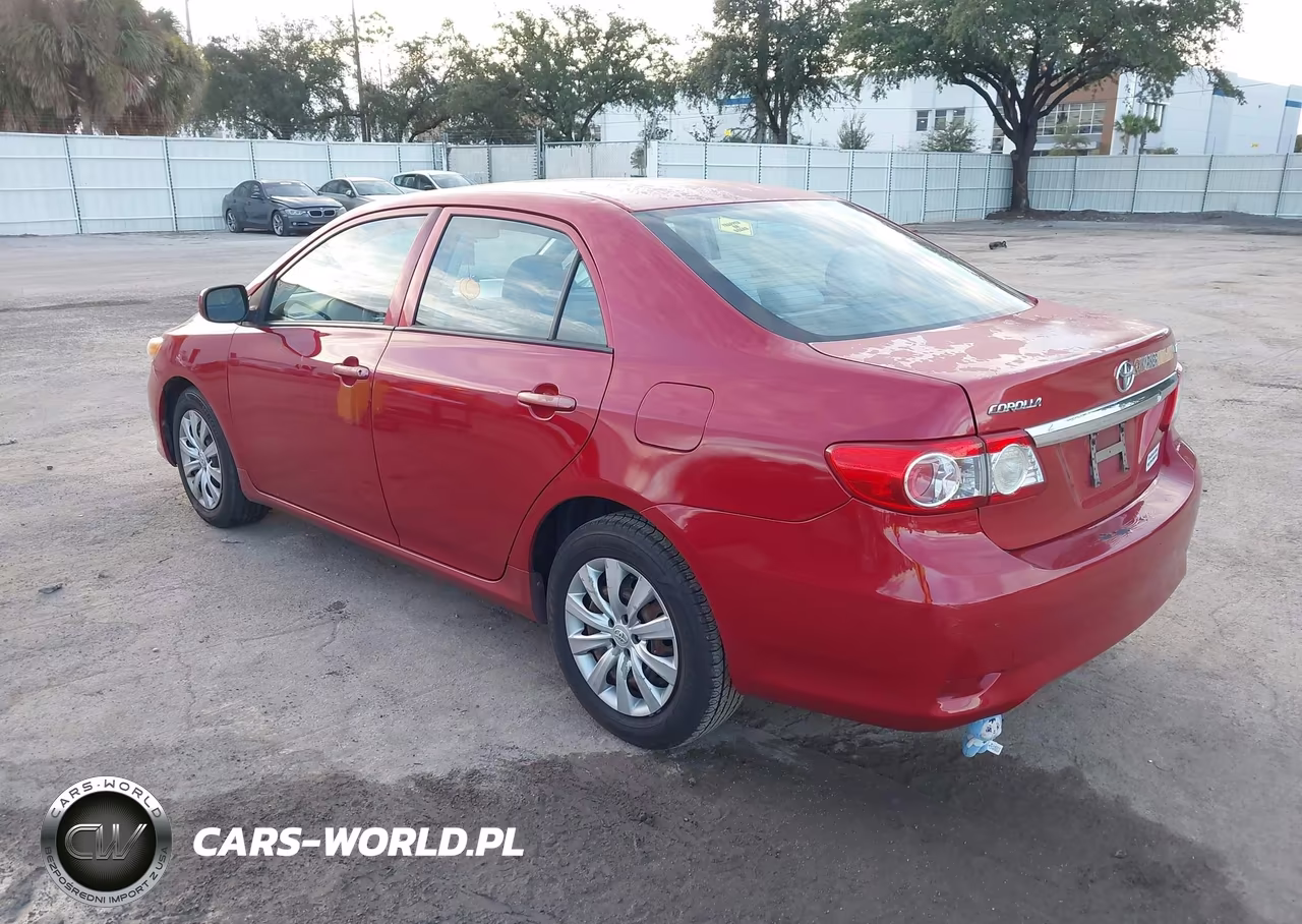 2012 Toyota Corolla Le VIN:2T1BU4EE2CC812421 - 3