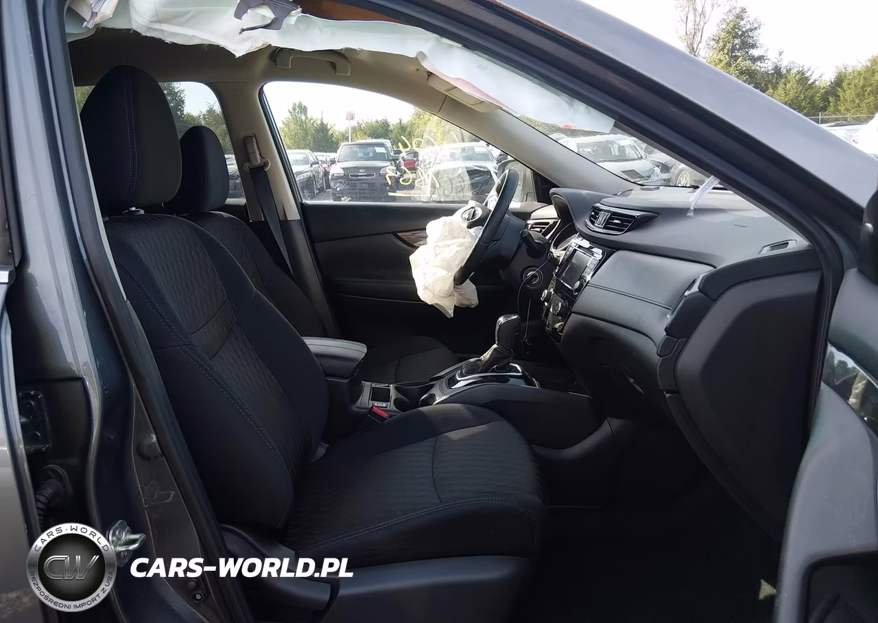 2019 Nissan Rogue S VIN:5N1AT2MV7KC739098 - 5