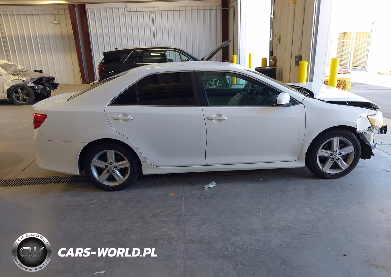 2012 Toyota Camry Se VIN:4T1BF1FK8CU168550 - 14