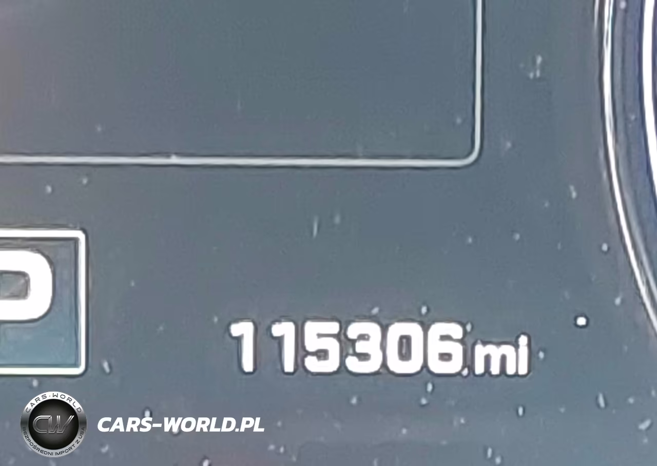 2015 Hyundai Genesis 3.8 VIN:KMHGN4JE3FU073331 - 15