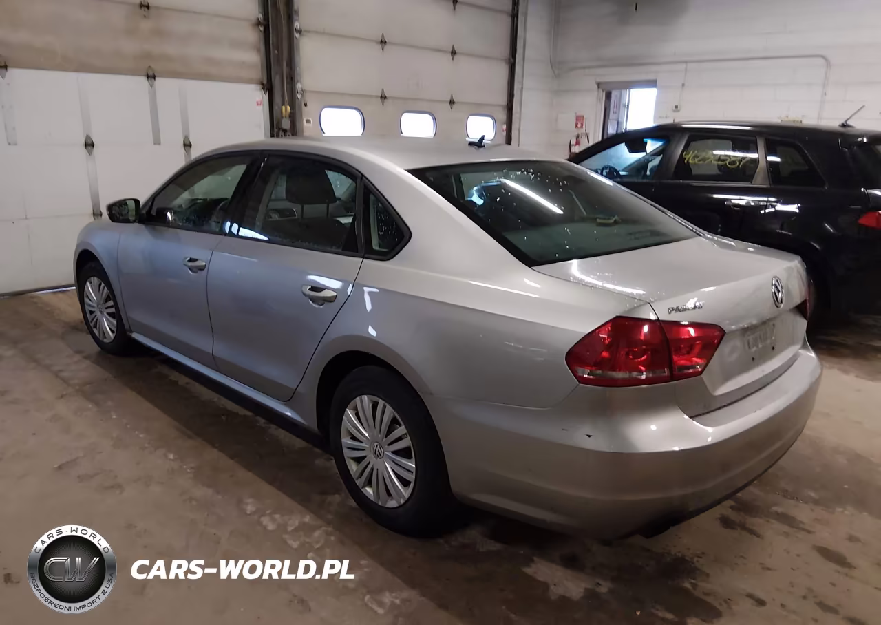 2014 Volkswagen Passat 1.8T S VIN:1VWAS7A31EC069735 - 3