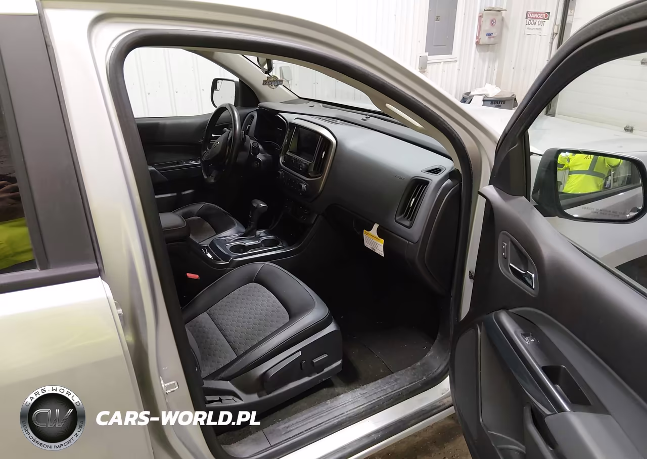 2017 Chevrolet Colorado Z71 VIN:1GCGTDEN4H1264135 - 5