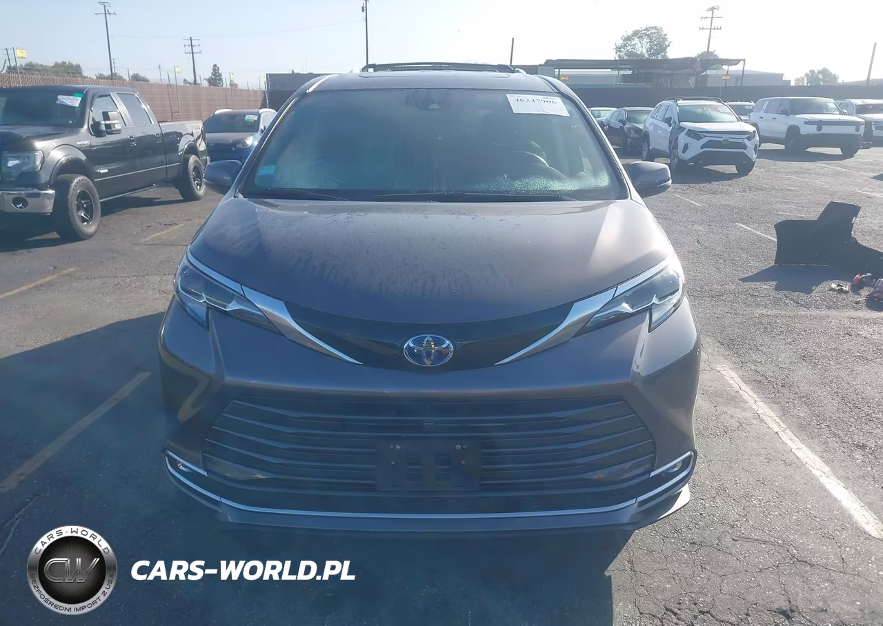 2023 Toyota Sienna Platinum VIN:5TDERKECXPS177981 - 13