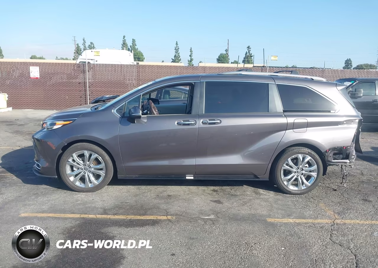 2023 Toyota Sienna Platinum VIN:5TDERKECXPS177981 - 15