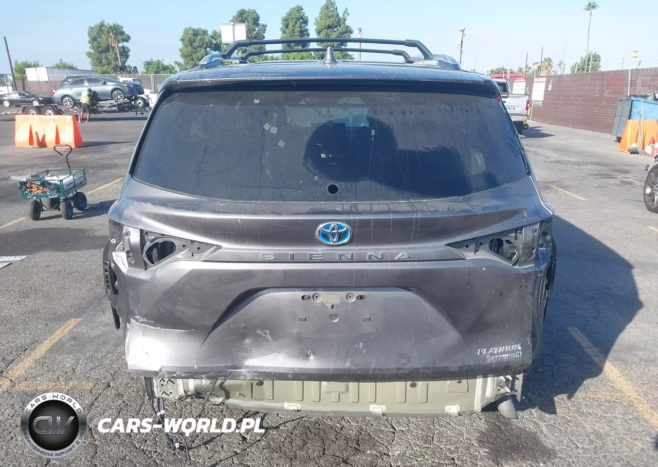 2023 Toyota Sienna Platinum VIN:5TDERKECXPS177981 - 17