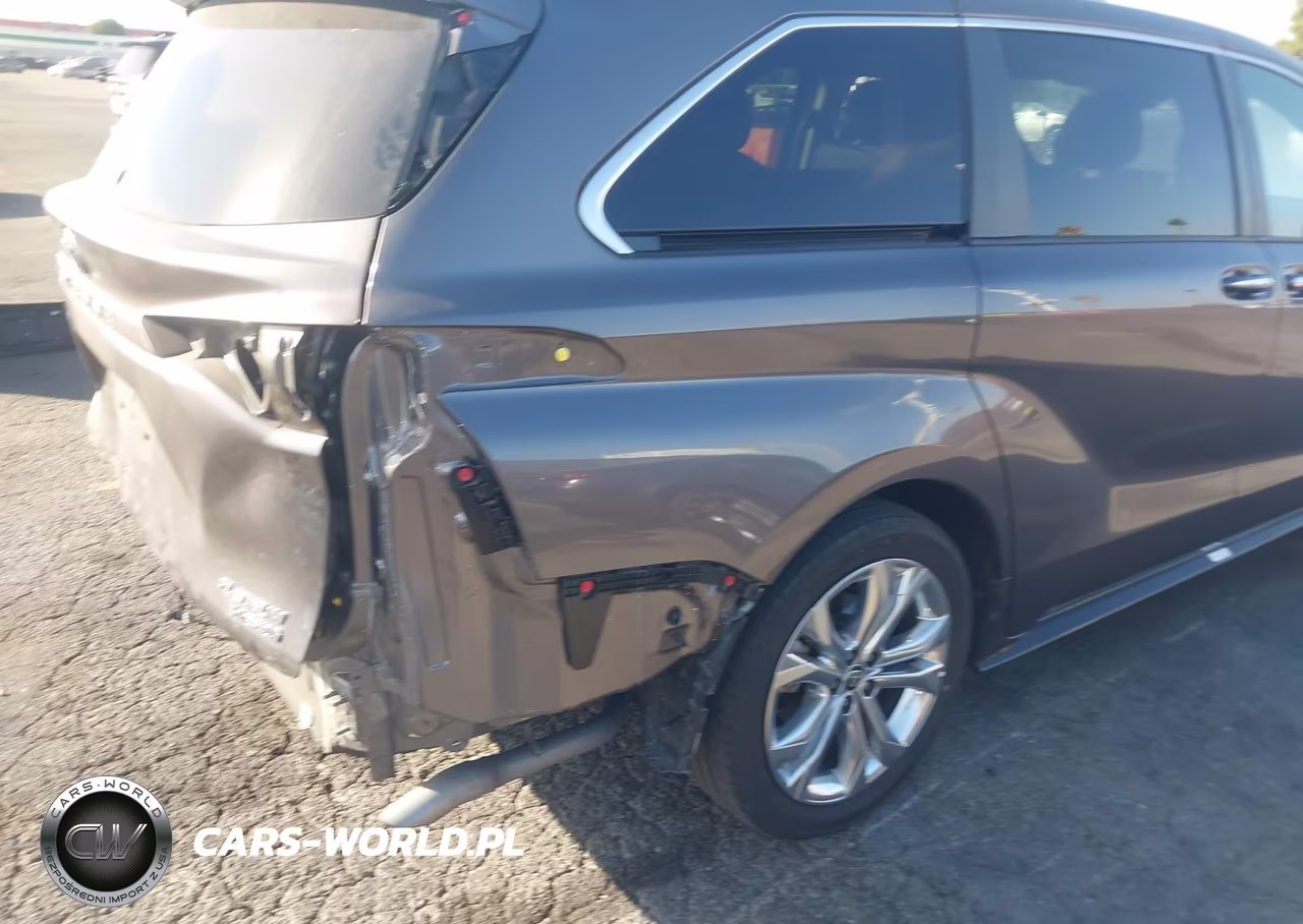 2023 Toyota Sienna Platinum VIN:5TDERKECXPS177981 - 19