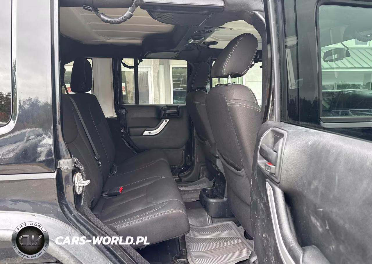 2017 Jeep Wrangler Unlimited Rubicon VIN:1C4BJWFG8HL625897 - 8