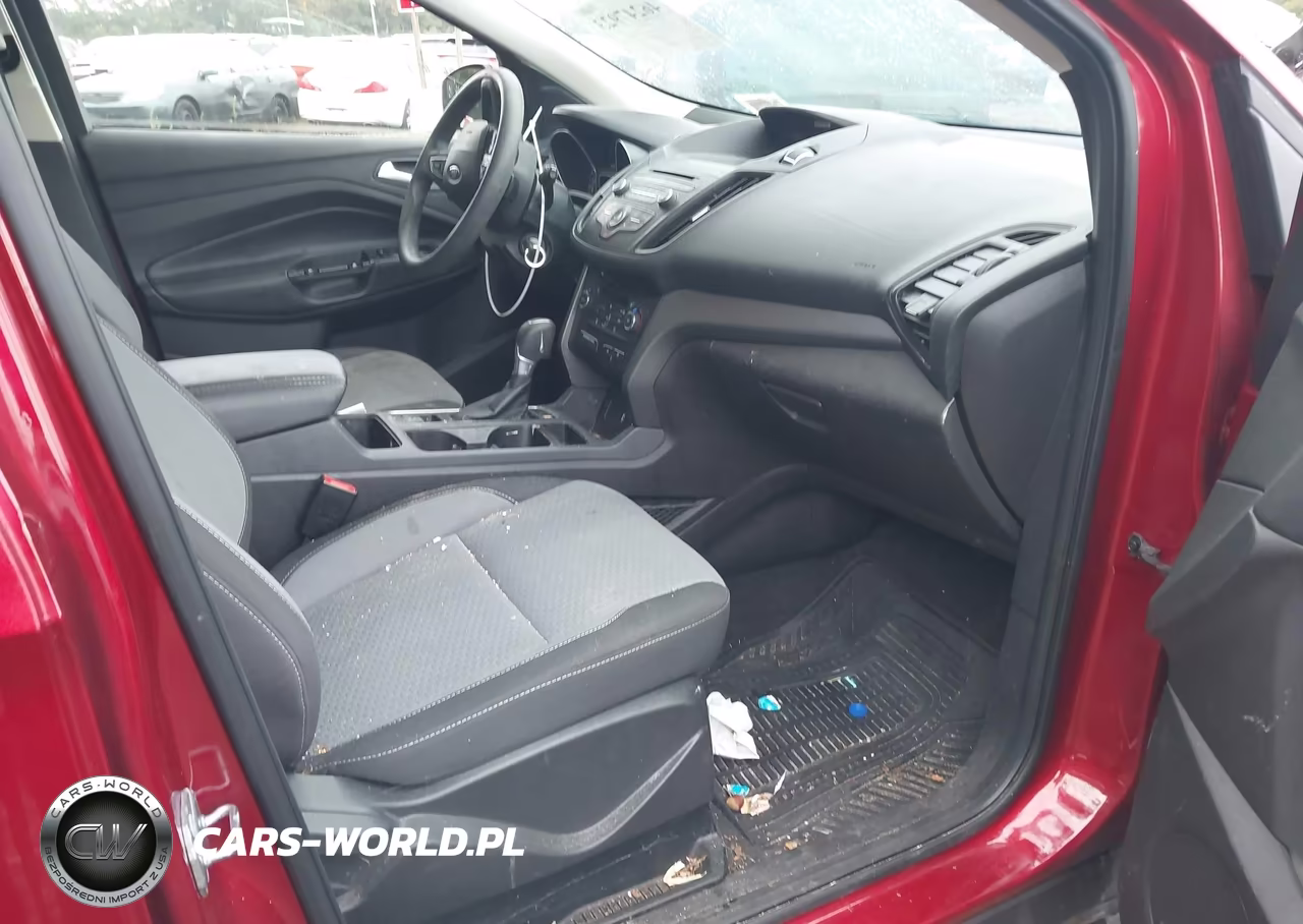 2017 Ford Escape Se VIN:1FMCU9G91HUD33396 - 5