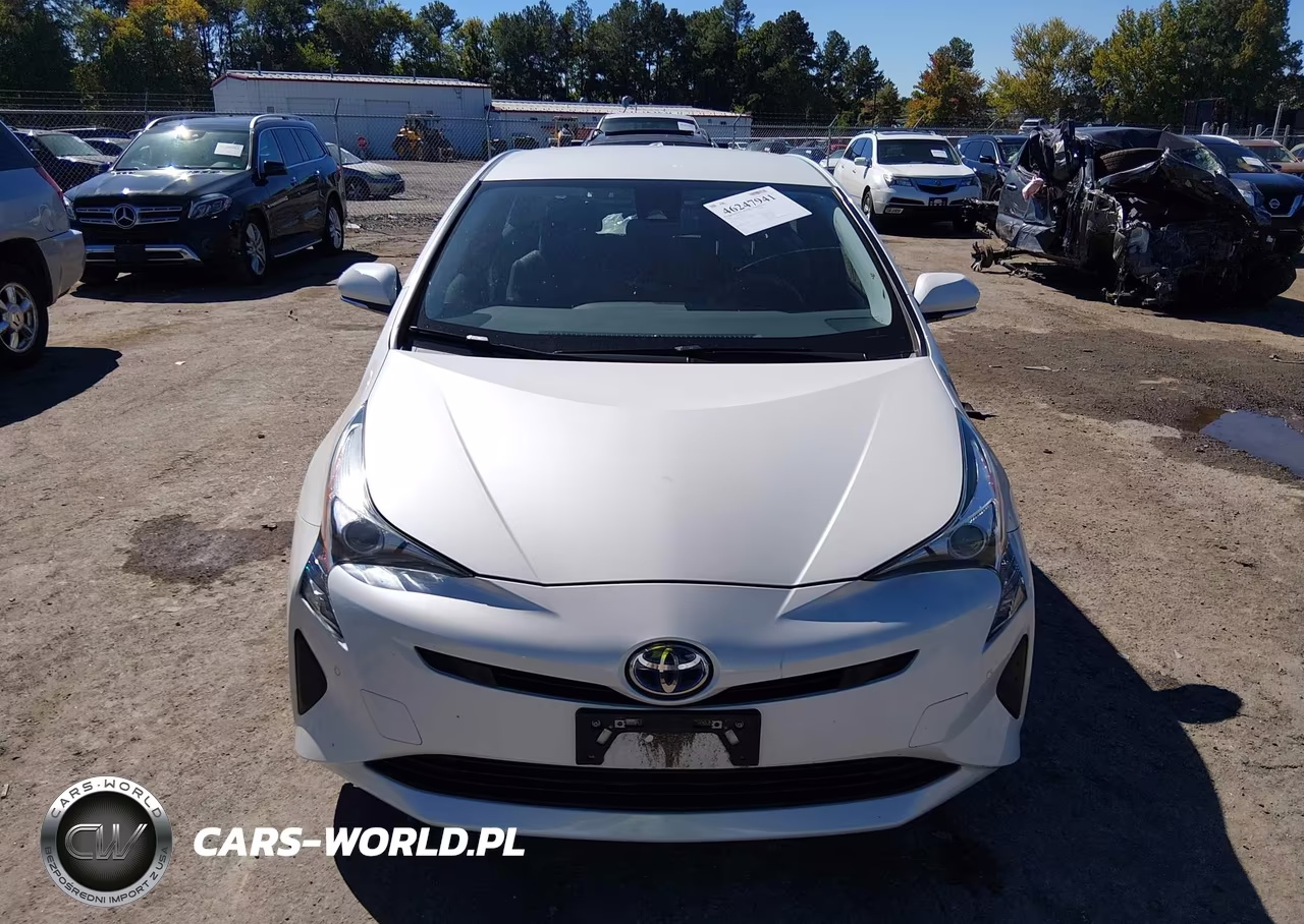 2018 Toyota Prius Two VIN:JTDKBRFU2J3589103 - 13