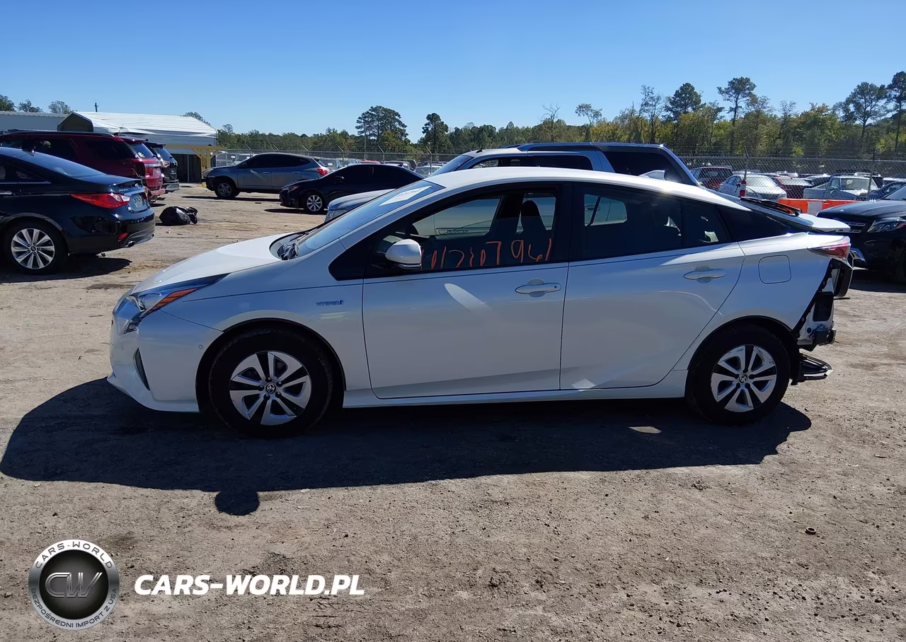 2018 Toyota Prius Two VIN:JTDKBRFU2J3589103 - 15
