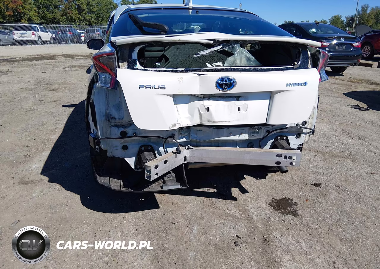 2018 Toyota Prius Two VIN:JTDKBRFU2J3589103 - 6