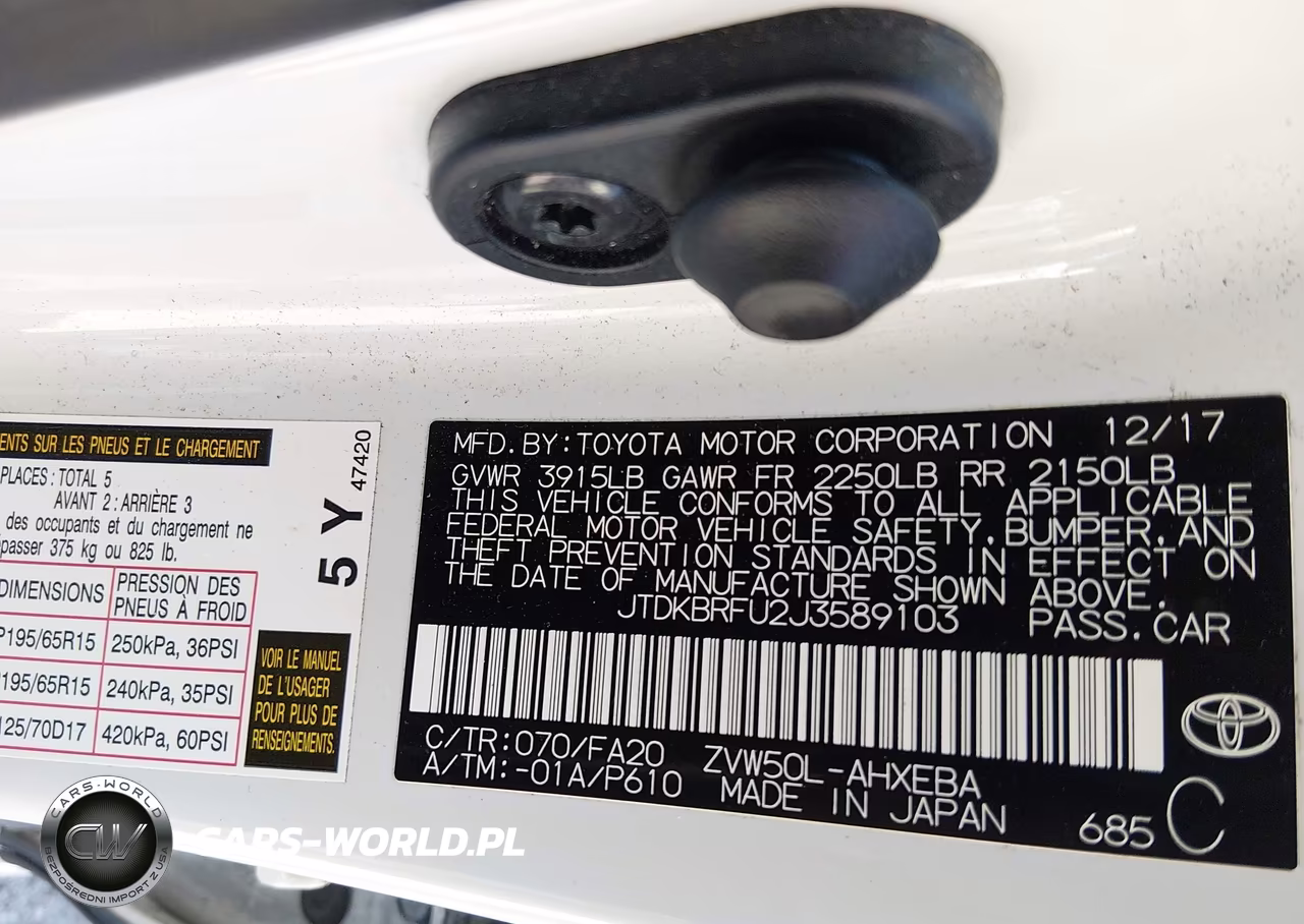 2018 Toyota Prius Two VIN:JTDKBRFU2J3589103 - 9