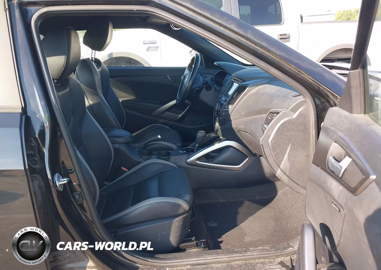 2016 Hyundai Veloster Turbo VIN:KMHTC6AE5GU281566 - 5