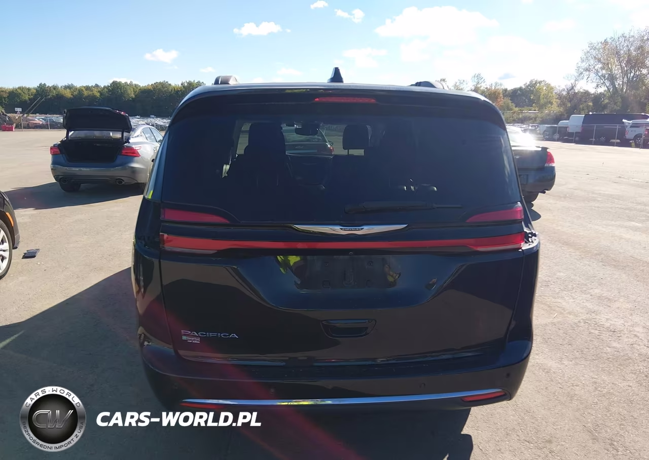 2022 Chrysler Pacifica Touring L VIN:2C4RC1BG2NR132690 - 17