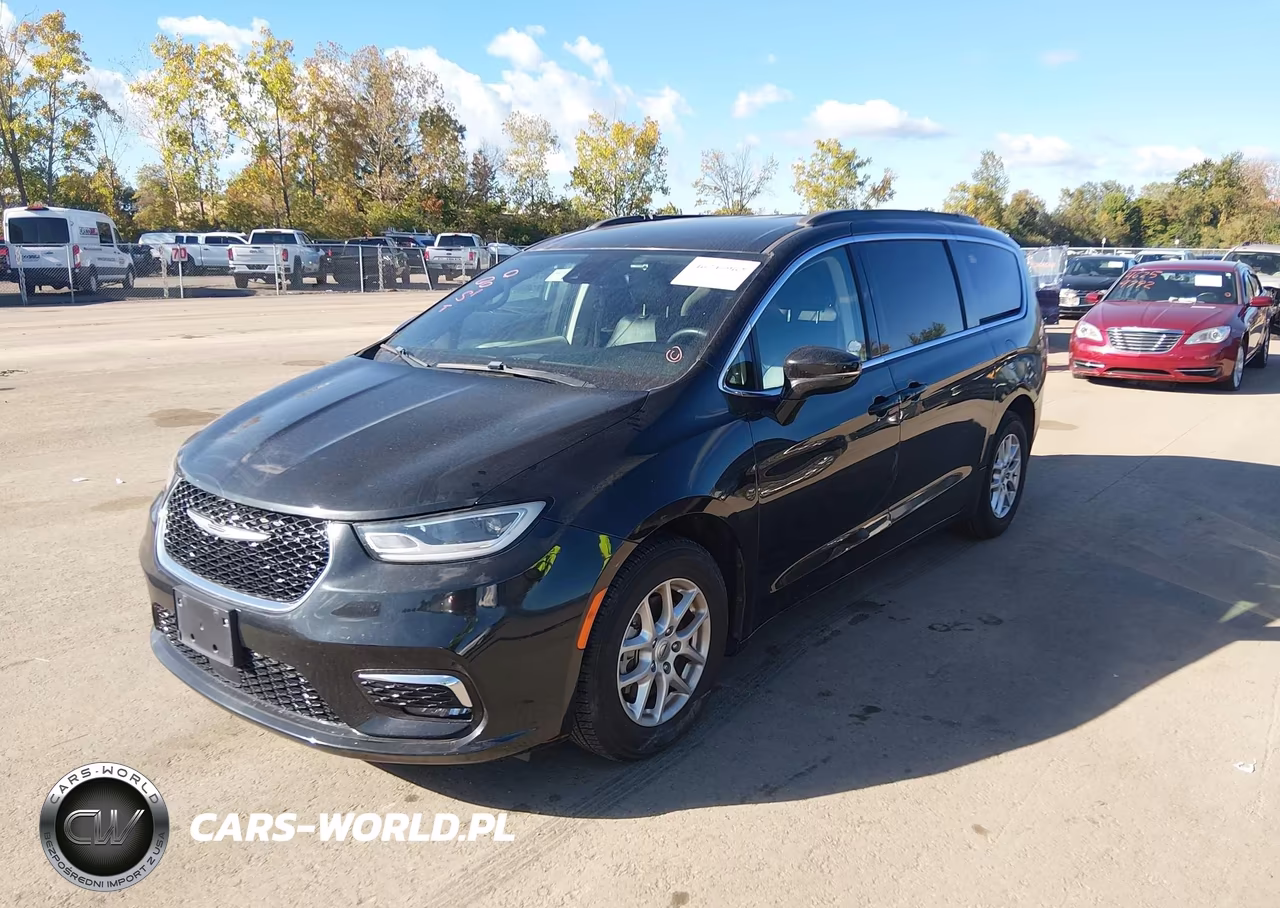 2022 Chrysler Pacifica Touring L VIN:2C4RC1BG2NR132690 - 2