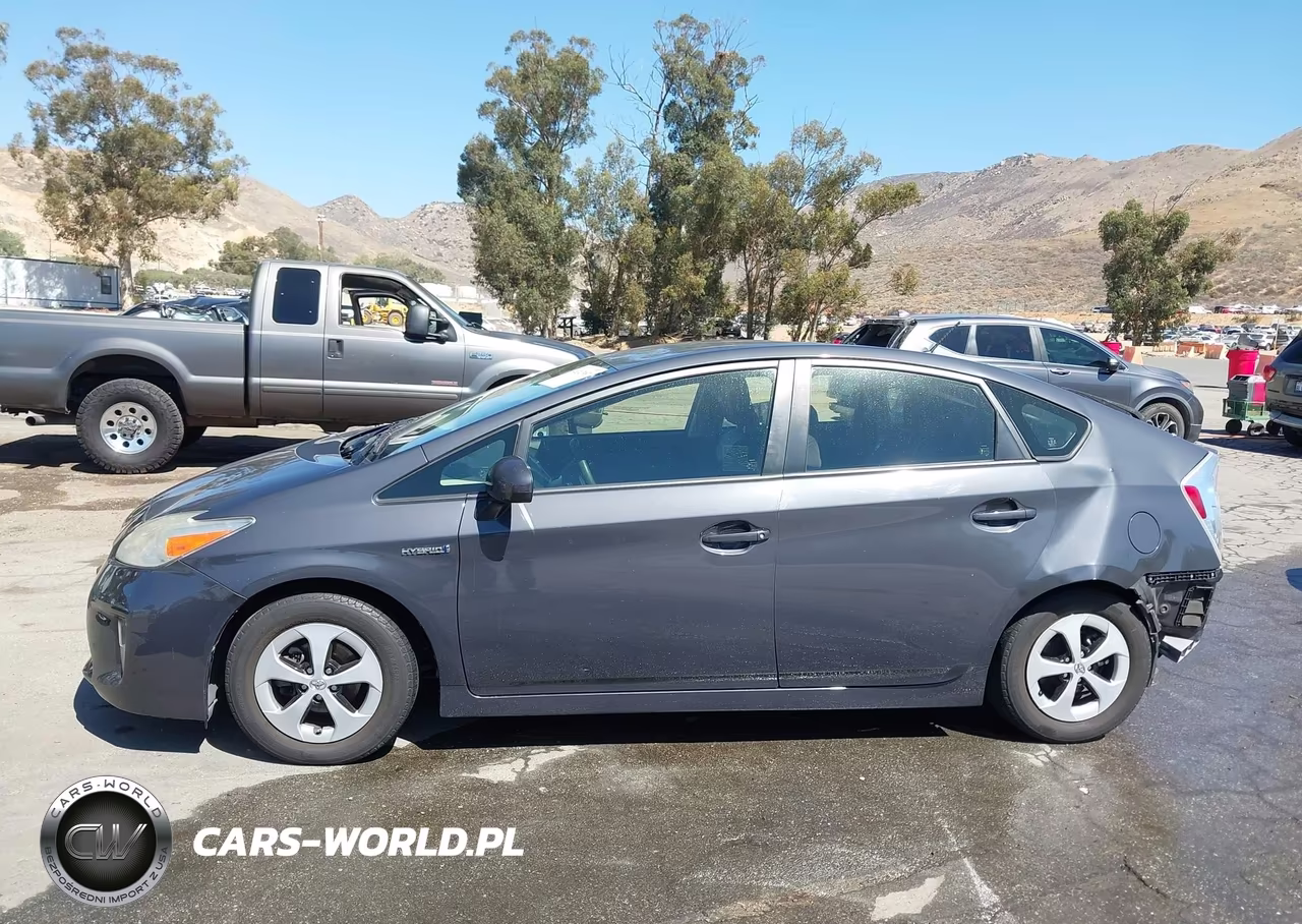 2012 Toyota Prius Two VIN:JTDKN3DU8C1497824 - 14
