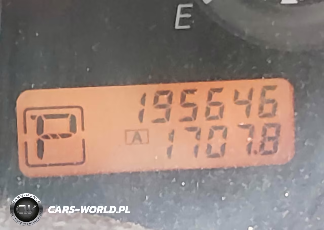 2011 Nissan Versa 1.8S VIN:3N1BC1CP2BL487354 - 12