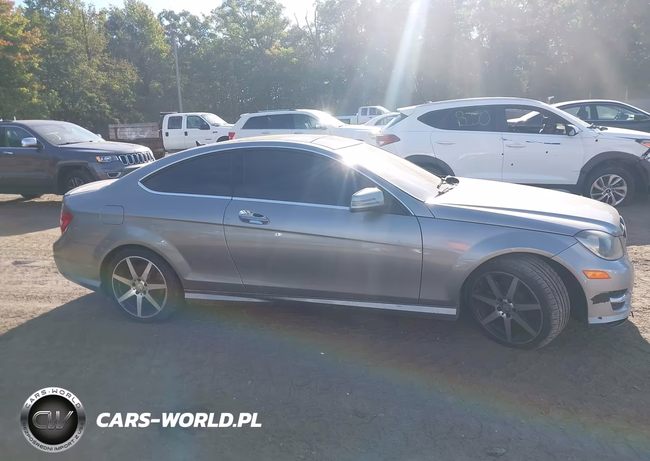 2015 Mercedes-Benz C 250 VIN:WDDGJ4HB0FG415446 - 13