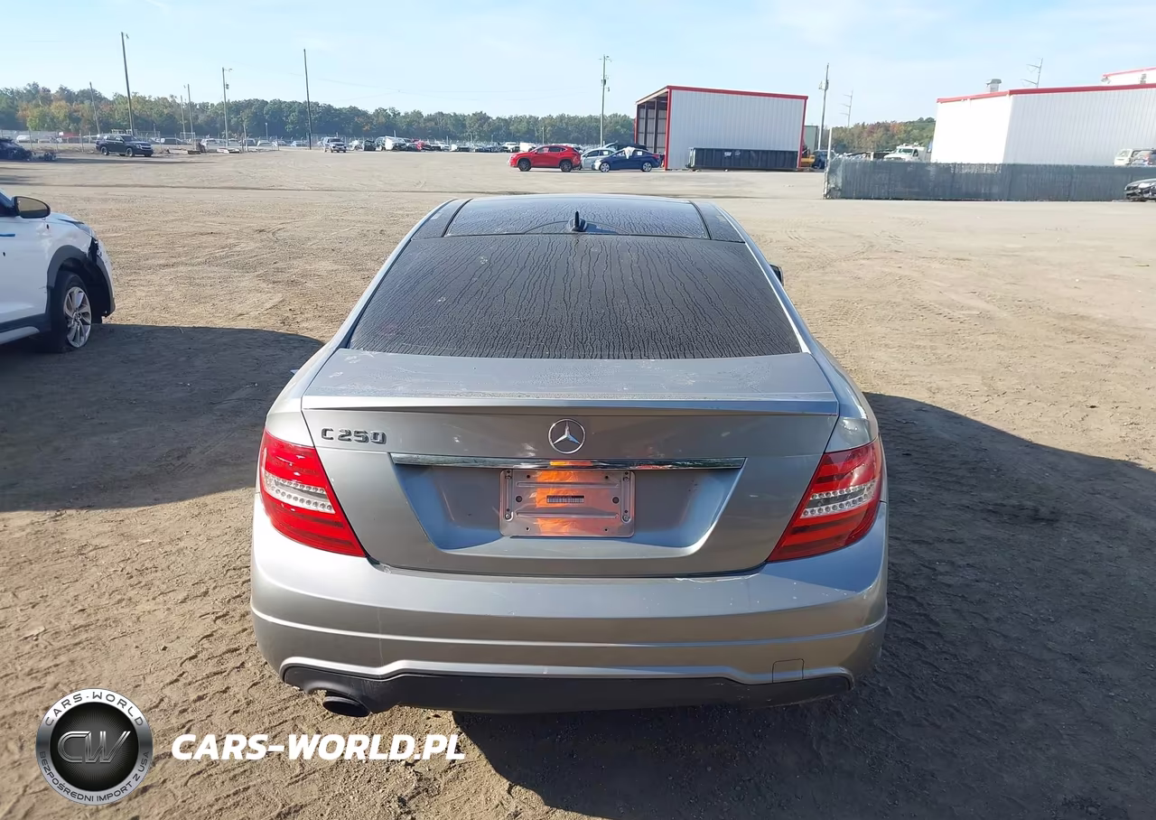 2015 Mercedes-Benz C 250 VIN:WDDGJ4HB0FG415446 - 16