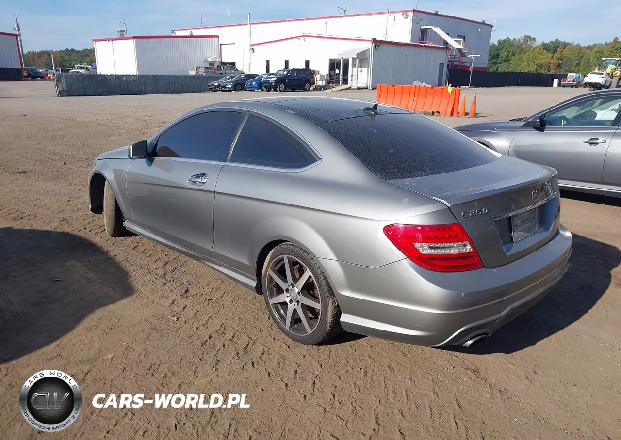 2015 Mercedes-Benz C 250 VIN:WDDGJ4HB0FG415446 - 3