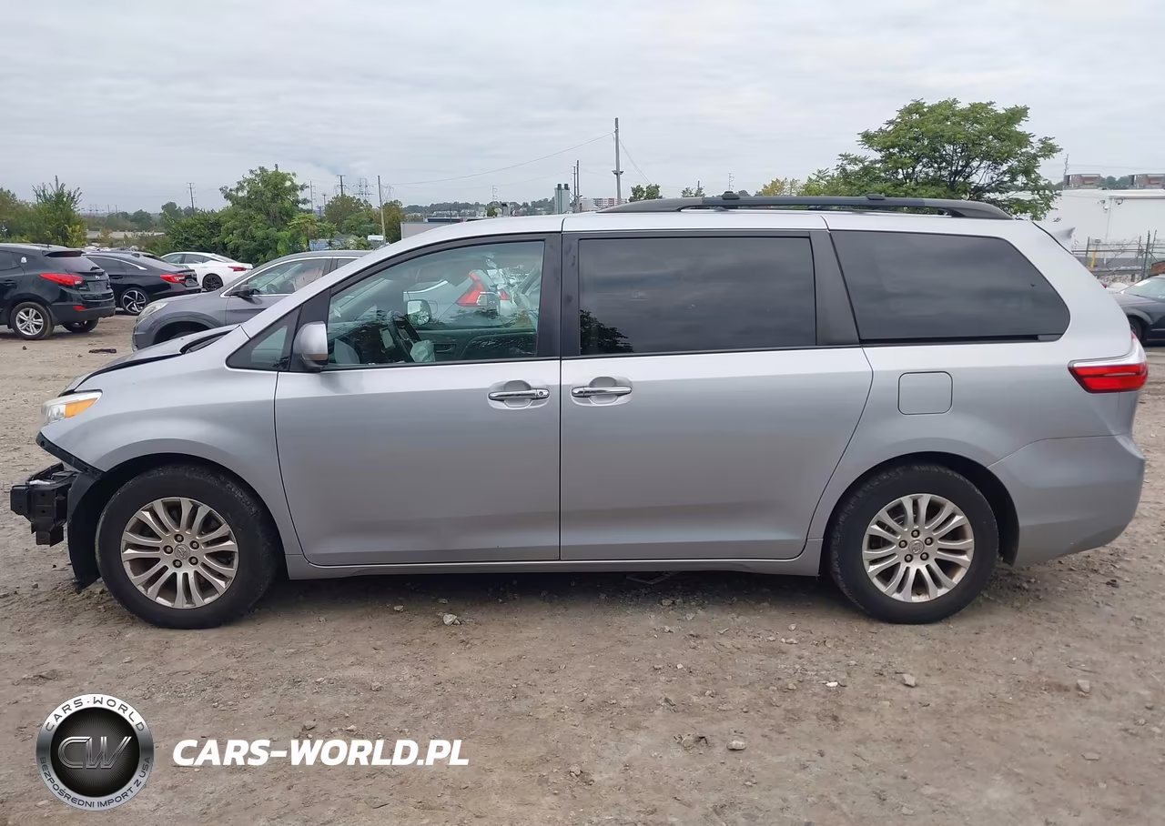 2015 Toyota Sienna Xle 8 Passenger VIN:5TDYK3DC9FS643519 - 14