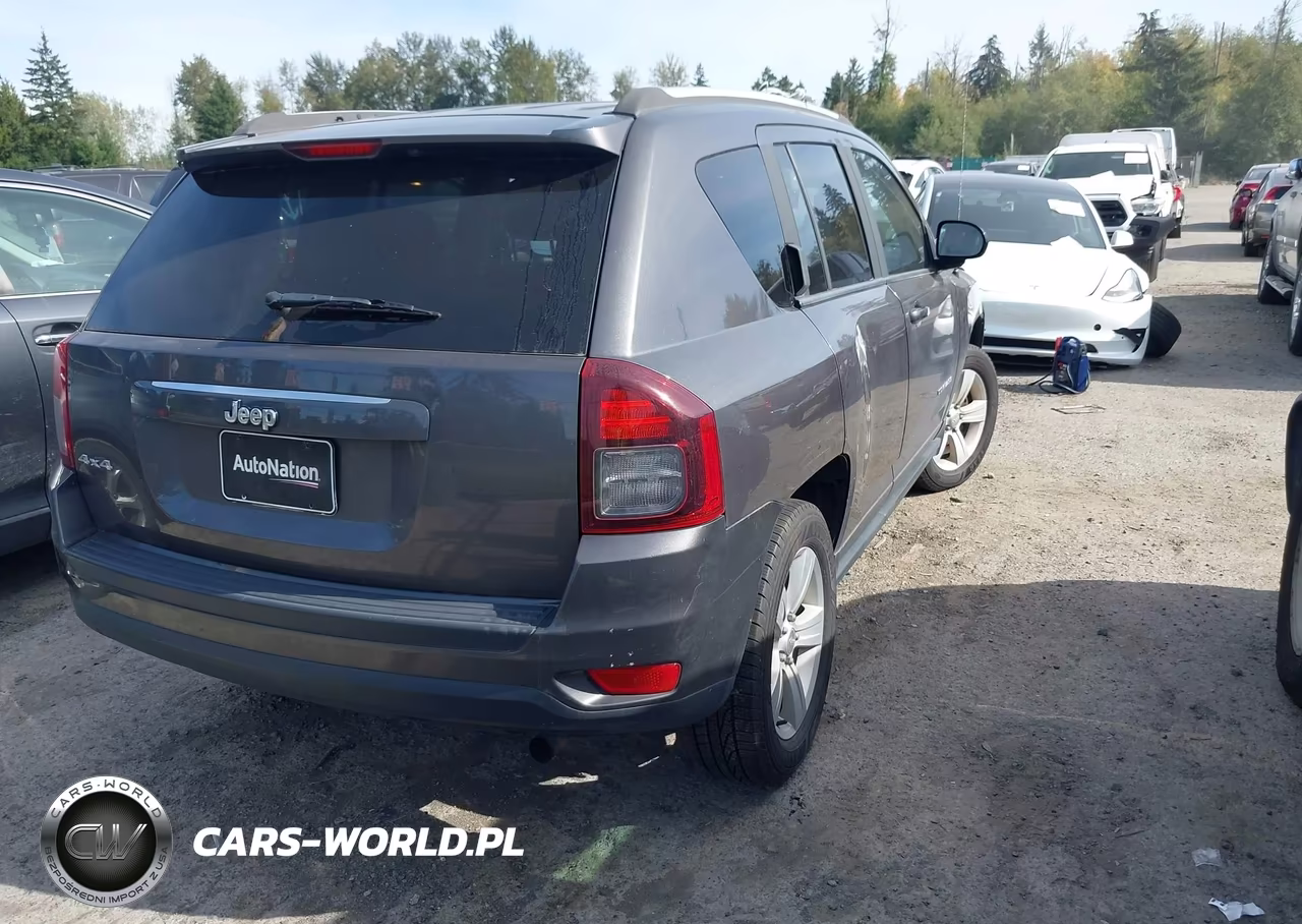 2015 Jeep Compass Sport VIN:1C4NJDBB1FD317120 - 4