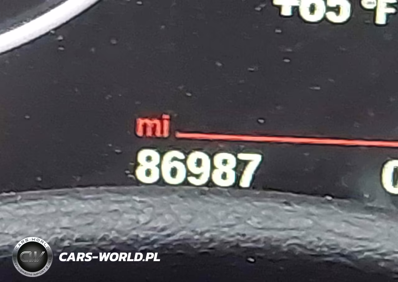 2018 BMW X1 xDrive28I VIN:WBXHT3C30J5F88882 - 16