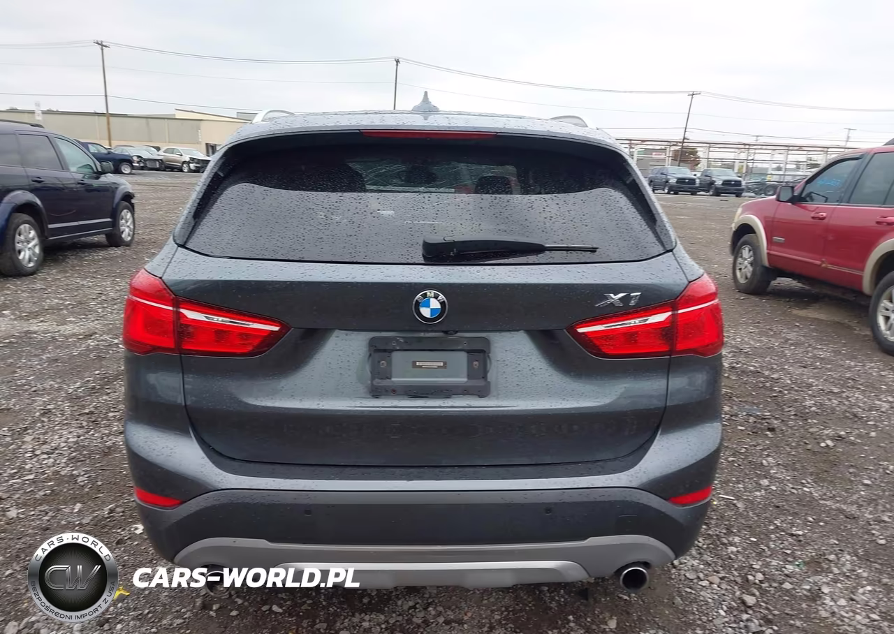2018 BMW X1 xDrive28I VIN:WBXHT3C30J5F88882 - 17