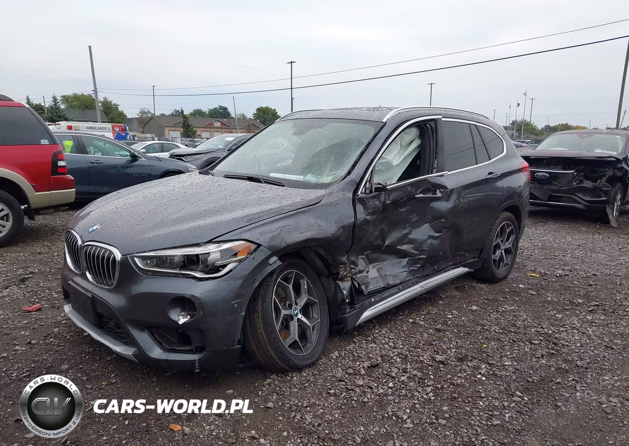 2018 BMW X1 xDrive28I VIN:WBXHT3C30J5F88882 - 2