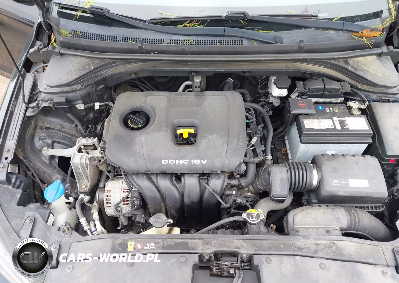 2018 Hyundai Elantra Sel VIN:5NPD84LF6JH249165 - 10