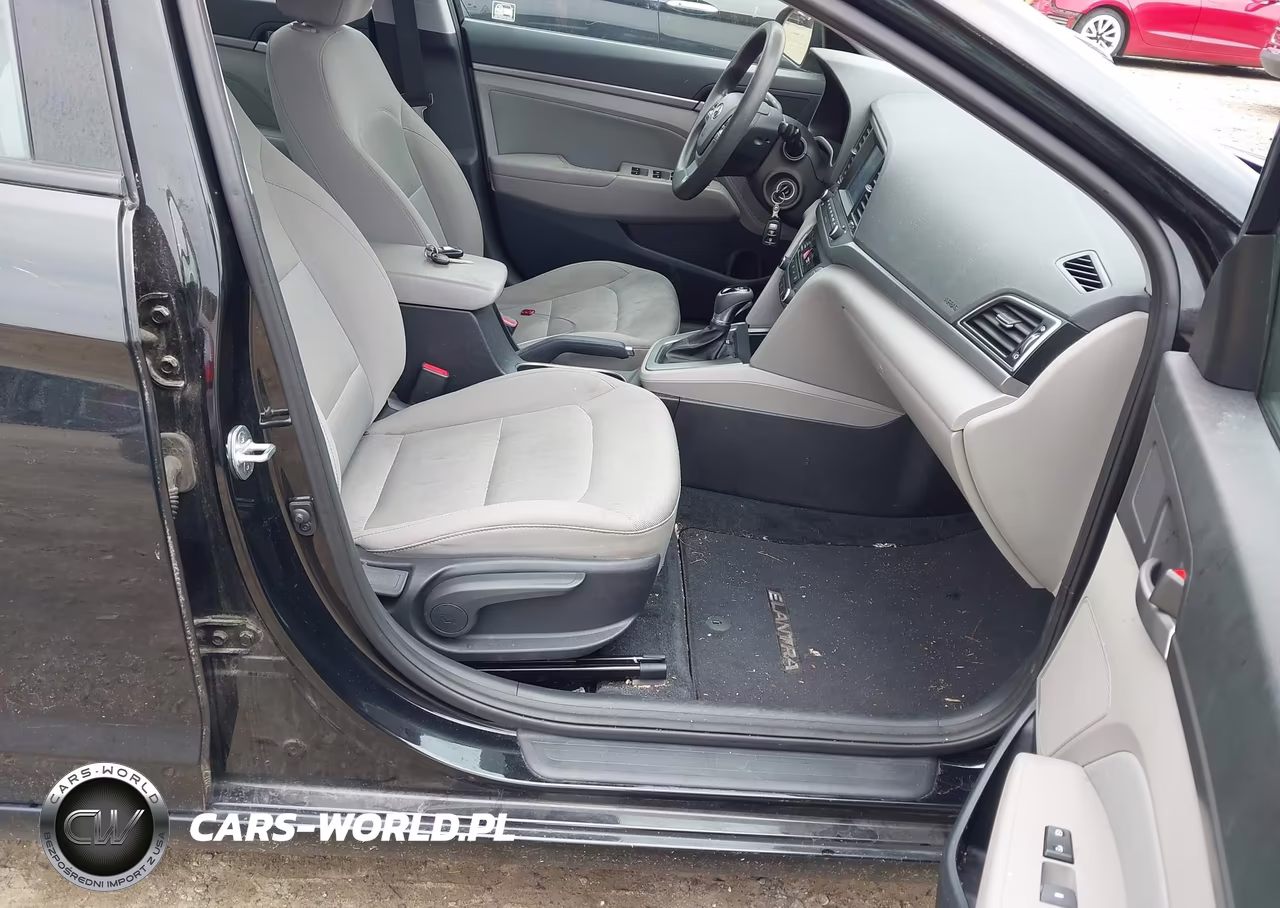 2018 Hyundai Elantra Sel VIN:5NPD84LF6JH249165 - 5