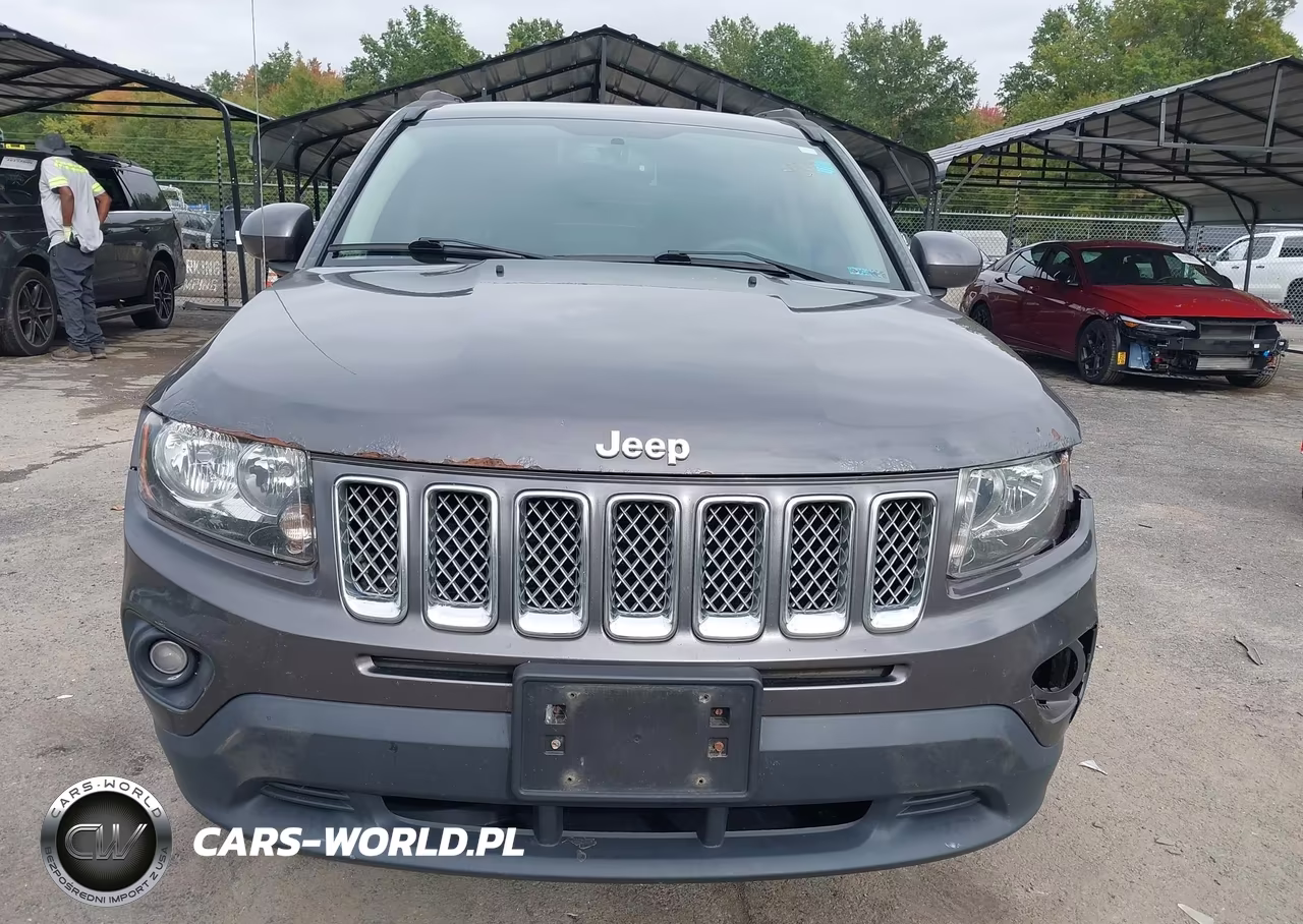 2015 Jeep Compass Latitude VIN:1C4NJDEBXFD130714 - 12