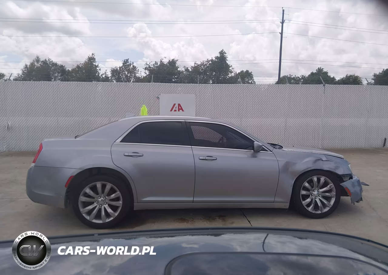2016 Chrysler 300 Limited VIN:2C3CCAAG3GH313687 - 13