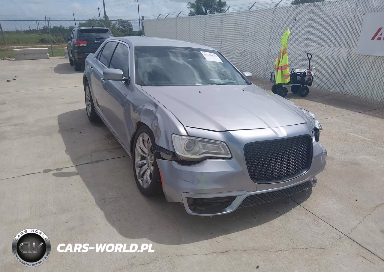 2016 Chrysler 300 Limited VIN:2C3CCAAG3GH313687 - 17