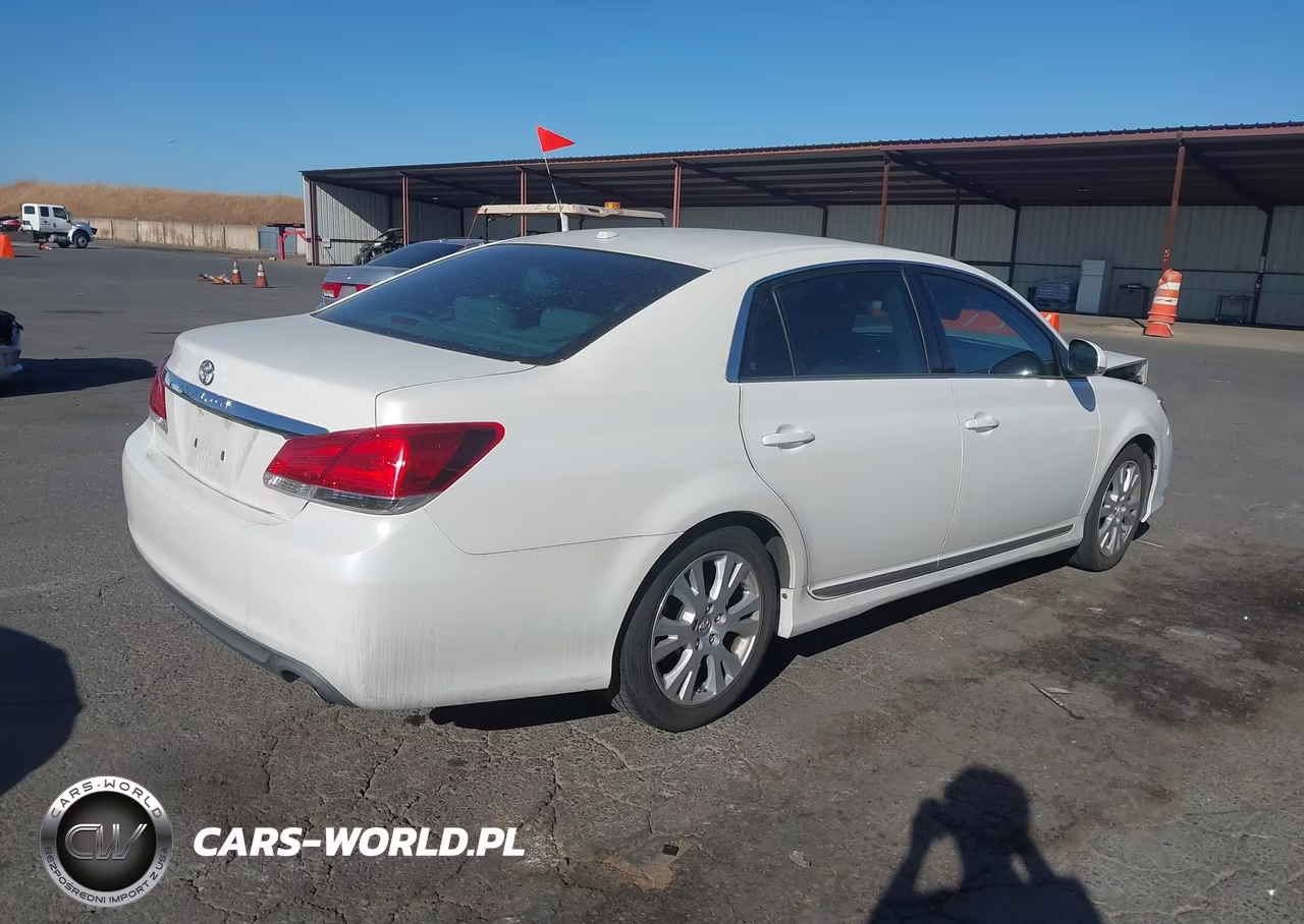 2011 Toyota Avalon VIN:4T1BK3DB4BU423218 - 4