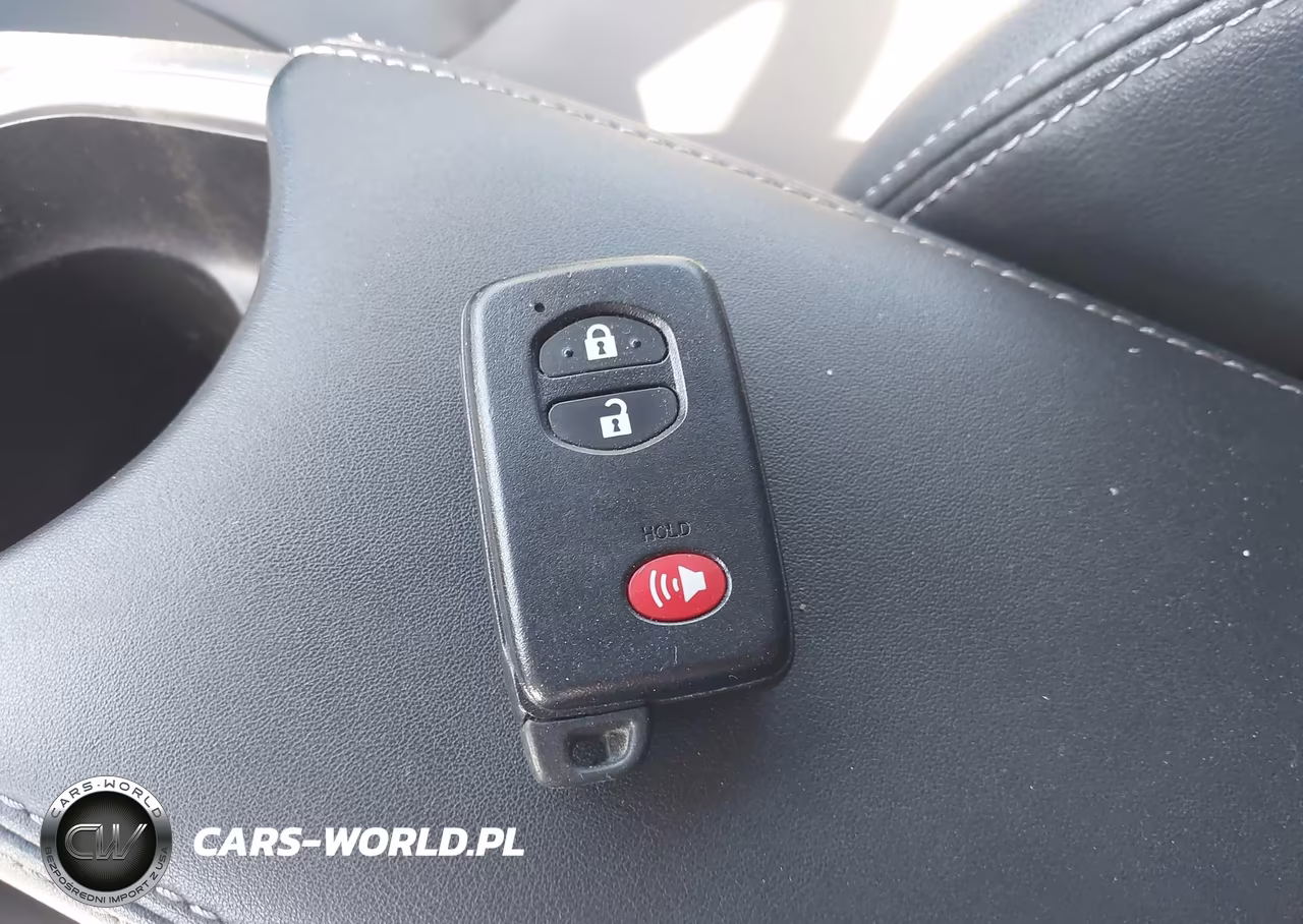 2015 Toyota Prius Five VIN:JTDKN3DU4F1912559 - 11