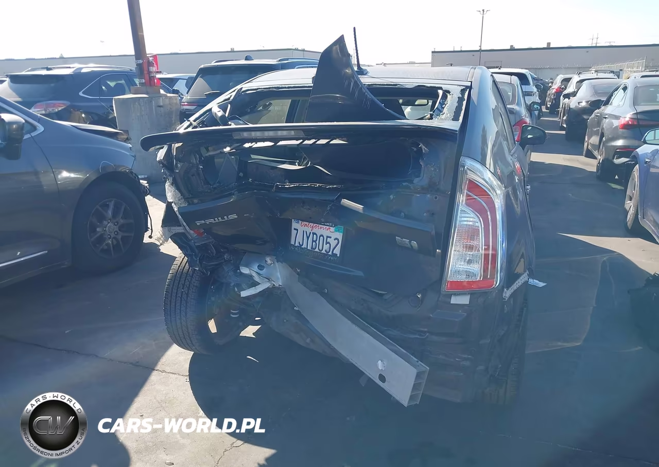 2015 Toyota Prius Five VIN:JTDKN3DU4F1912559 - 16