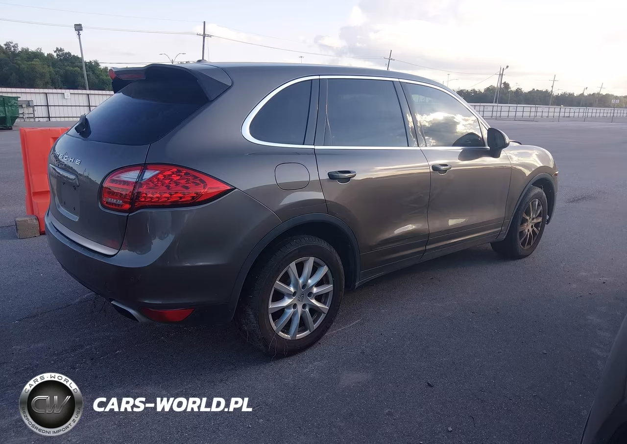 2013 Porsche Cayenne VIN:WP1AA2A27DLA08709 - 4