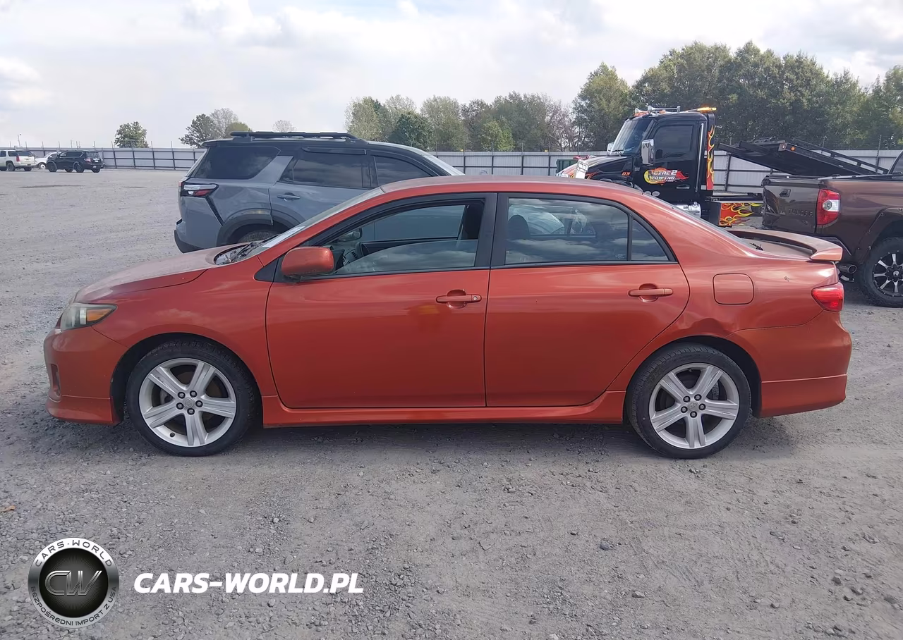 2013 Toyota Corolla S Special Edition VIN:2T1BU4EE2DC070863 - 14
