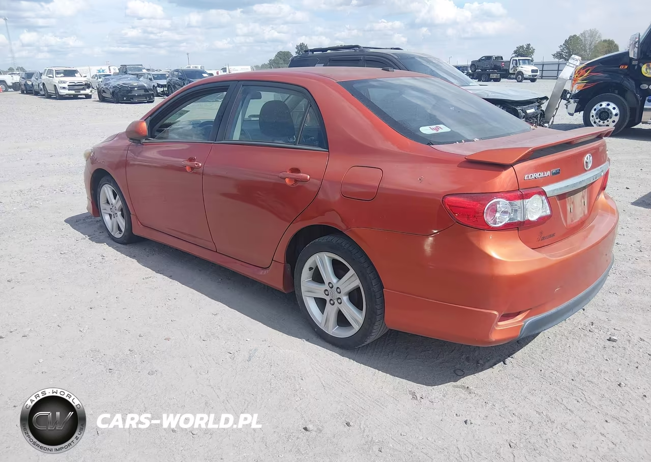 2013 Toyota Corolla S Special Edition VIN:2T1BU4EE2DC070863 - 3