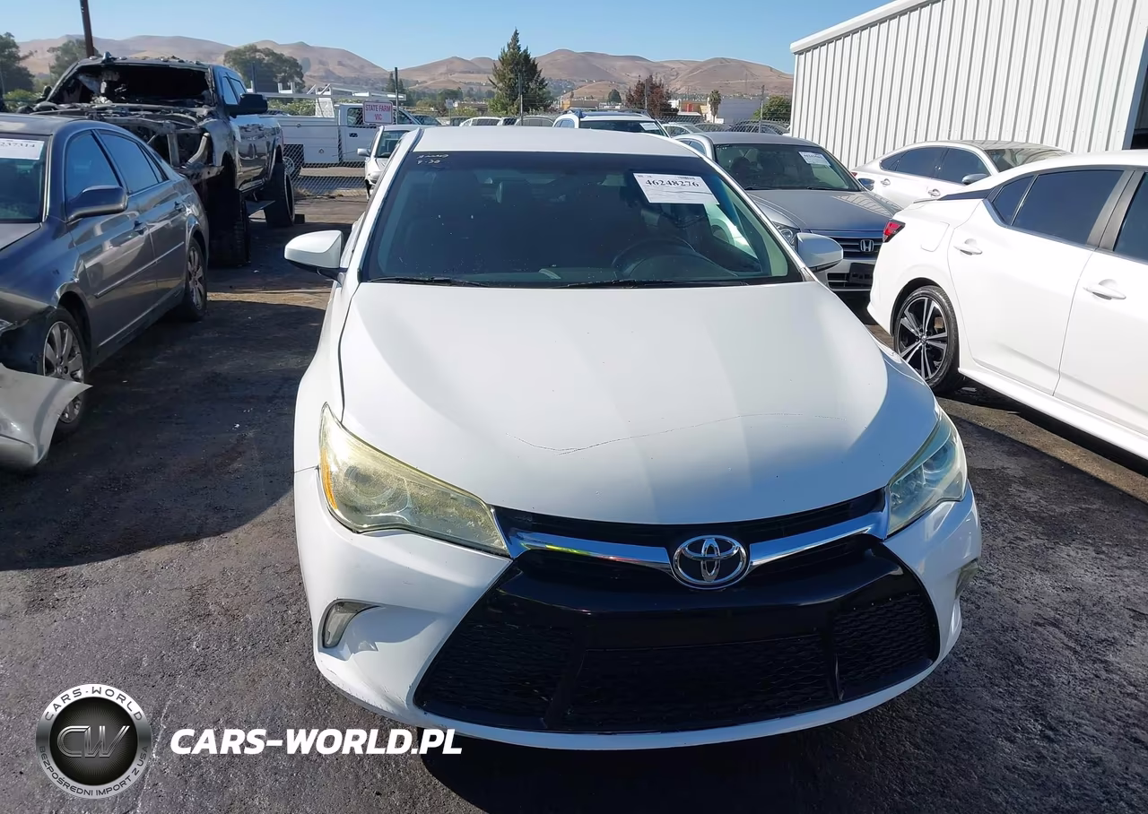 2015 Toyota Camry Se VIN:4T1BF1FK1FU095638 - 12